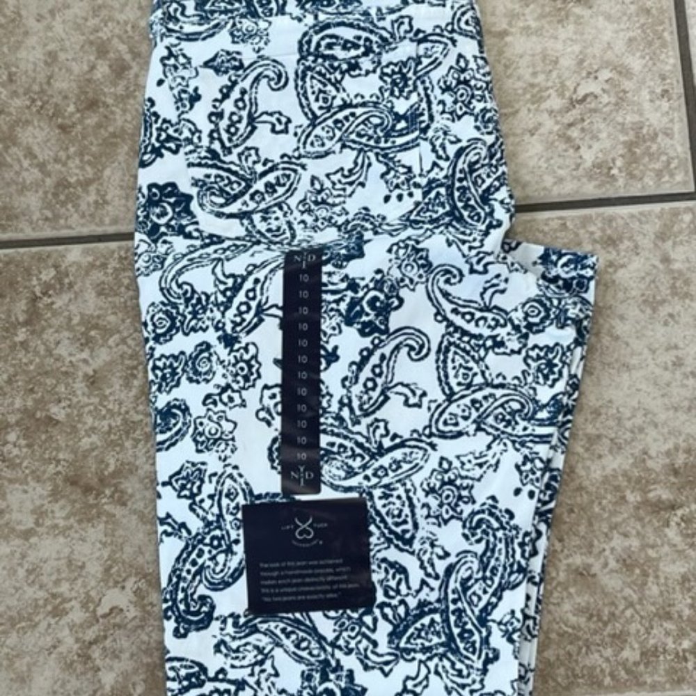 Women's NYDJ Paisley Print Ankle Jeans Size 10 w/Lift Tuck Technology